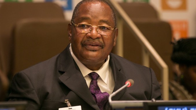 Obert Mpofu